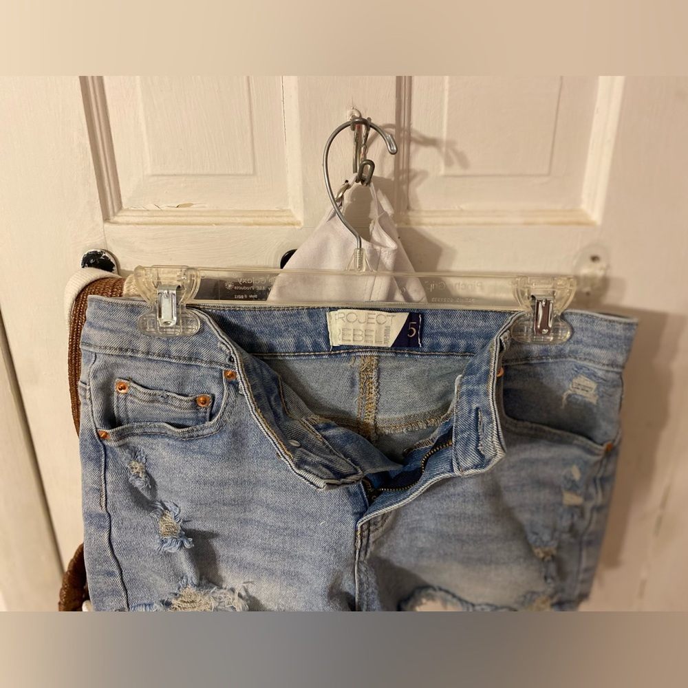 💰Denim Shorts💰 - Picture 5 of 6